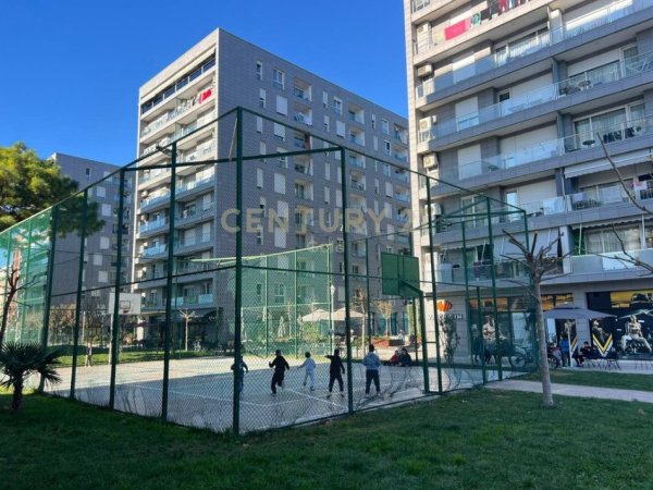 Tirane, jepet me qera ambjent biznesi Kati 0, 90 m² 1.190 € 