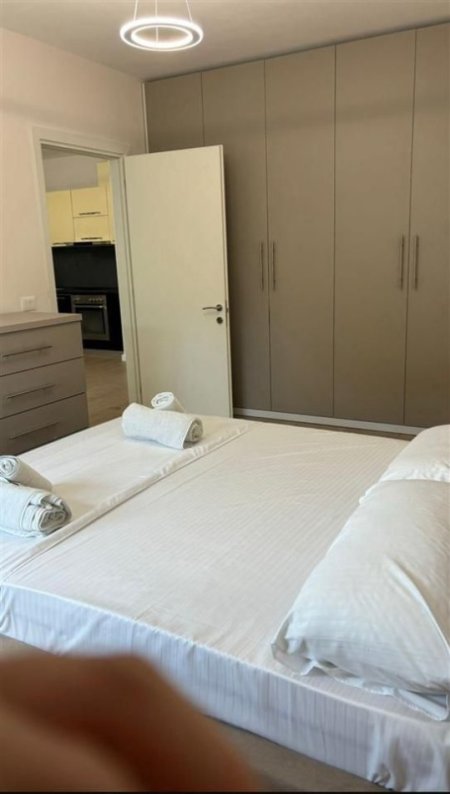 Tirane, jepet me qera apartament 1+1+Ballkon Kati 1, 70 m² 430 € (5 MAJI)