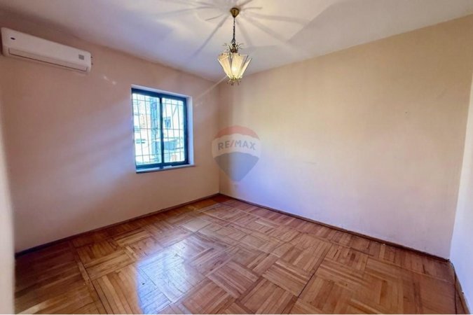 Tirane, shitet apartament 2+1 , 100 m² 269.000 € (Myslym Shyri)