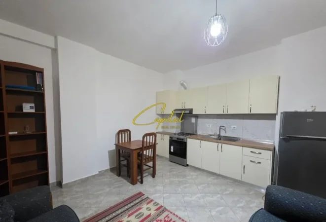 Tirane, jepet me qera apartament 1+1 Kati 2, 70 m² 430 € (LIQENI I THATE)