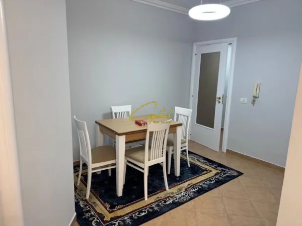 Tirane, jepet me qera apartament 2+1 Kati 7, 90 m² 800 € (RRUGA E KAVAJES)