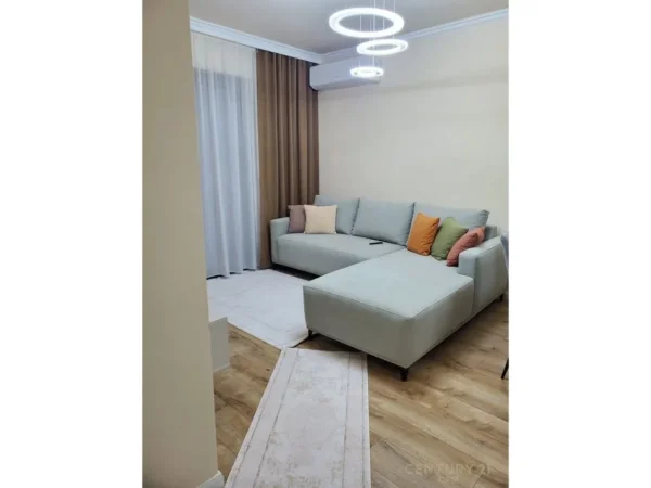 Tirane, jepet me qera apartament 1+1+Aneks+Ballkon Kati 3, 68 m² 1.000 € 