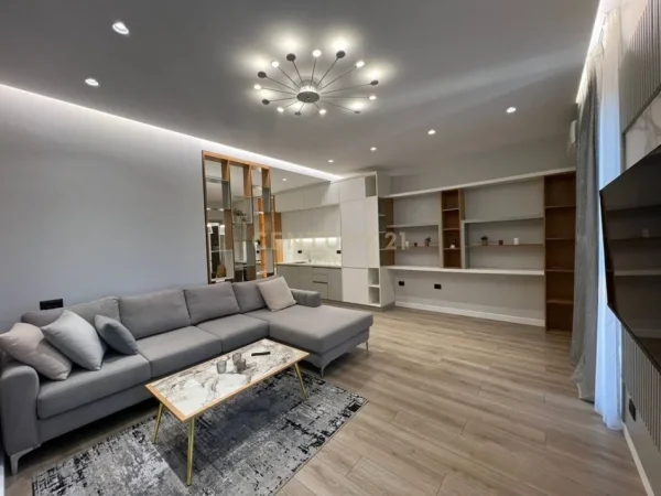 Tirane, jepet me qera apartament 2+1+Aneks+Ballkon Kati 3, 115 m² 1.500 € 