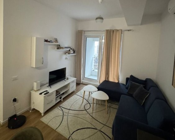 Tirane, jepet me qera apartament 1+1+Aneks+Ballkon Kati 3, 65 m² 400 € (rruga ali demi)