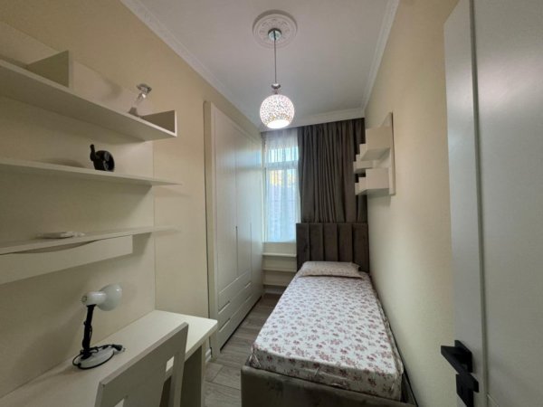 Tirane, jepet me qera apartament 3+1 Kati 4, 129 m² 1.500 € (STADIUMI DINAMO)