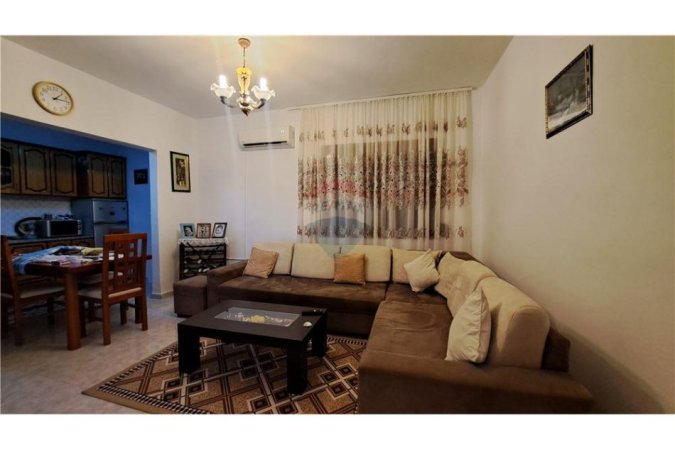 Vlore, shitet Vile 2 Katshe Kati 2, 500 m² 300.000 € (Kanine, Vlore)