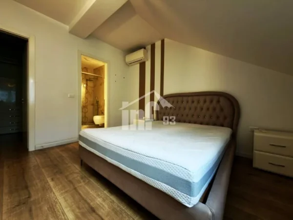 Tirane, jepet me qera apartament 3+1+Ballkon Kati 2, 154 m² 1.400 € ("LONG HILLS" RESIDENCE, 500 M NGA TEG)