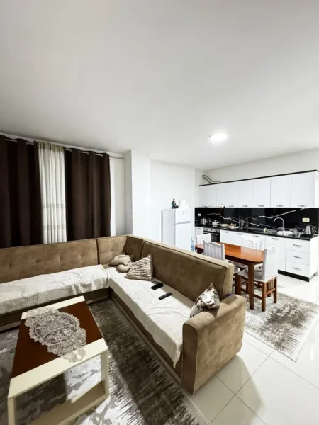 Shitet OKAZION  Apartamenti  2+1 me Hipoteke  ne Fresk,  107.000 €URO