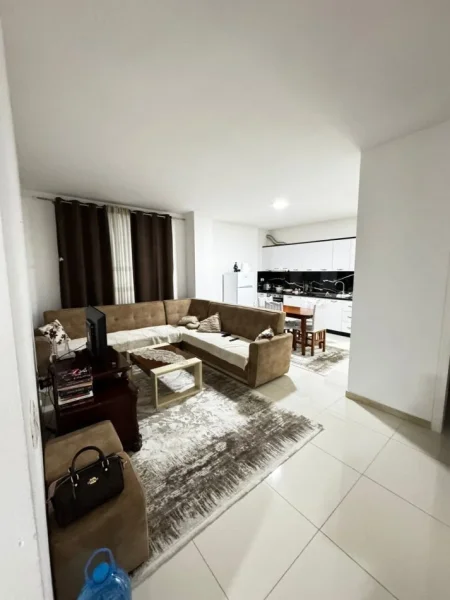 Shitet OKAZION  Apartamenti  2+1 me Hipoteke  ne Fresk,  107.000 €URO