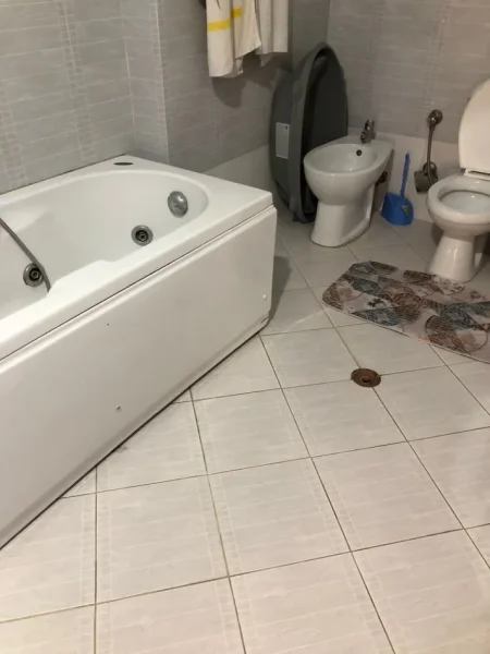 Jepet me Qera Apartament Modern 2+1ne Astir,   500 €uro