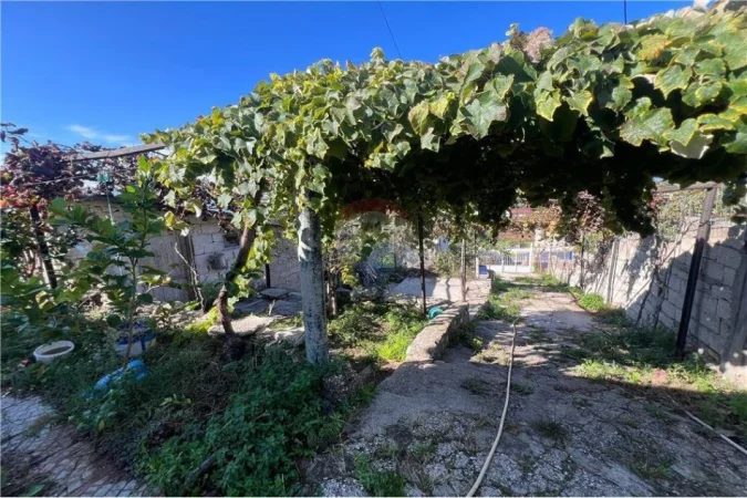 Radhime - Orikum, shitet shtepi 3+1 Kati 0, 300 m² 140.000 € (Jonufer, Vlore)