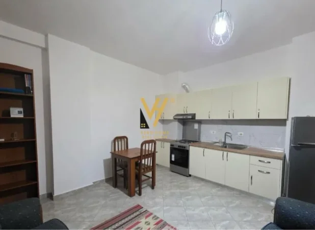 Tirane, jepet me qera apartament 1+1+Ballkon Kati 2, 70 m² 430 € (LIQENI I THATE)