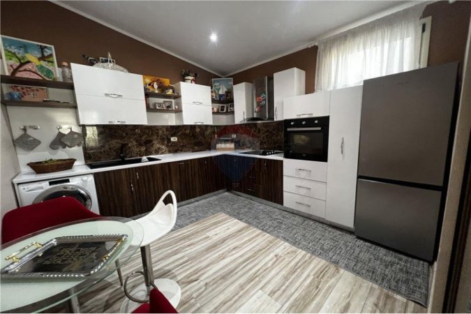 Vlore, shitet apartament+verande | Penthouse 2+1+Ballkon , 195.000 € (Blv. Ismail Qemali,Vlore)