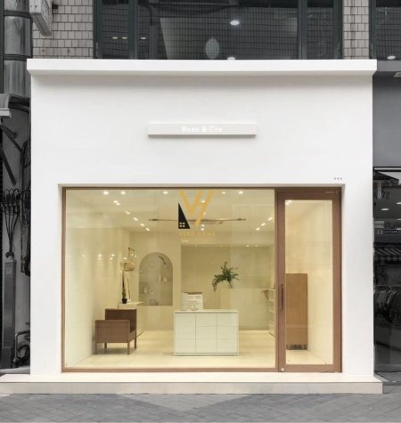 Tirane, shitet dyqan Kati 0, 31 m² 333.000 € (RR. MUHAMET GJOLLESHA)