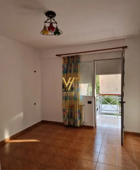 Tirane, jepet me qera zyre Kati 2, 127 m² 1.100 € (RRUGA VASO PASHA)