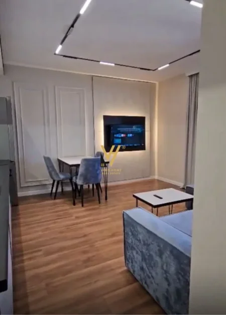 Tirane, shitet apartament 1+1+Ballkon Kati 10, 65 m² 175.000 € (KOMUNA E PARISIT)