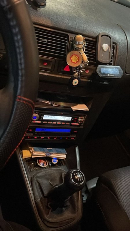 Tirane, shitet makine Volkswagen Golf 4 me portobagazh, Nafte,manuale, 2.300 €