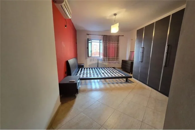 jepet me qera apartament 3+1 , 1.000 €