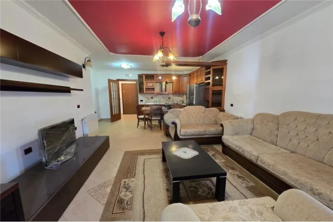 jepet me qera apartament 3+1 , 1.000 €