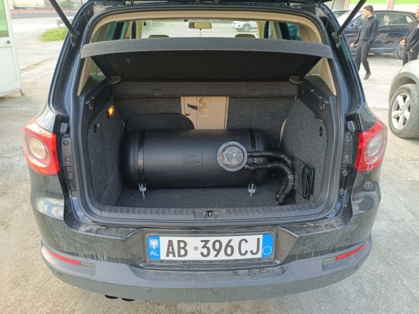 Volkswagen Tiguan 2.0 TSI 4 Motion, 5.900 €