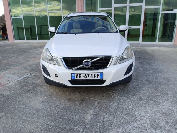 Volvo XC60 T6 AWD 3.0, 8.500 €