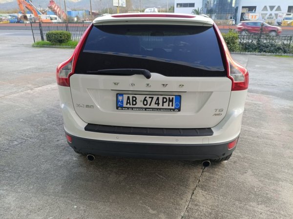 Volvo XC60 T6 AWD 3.0, 8.500 €