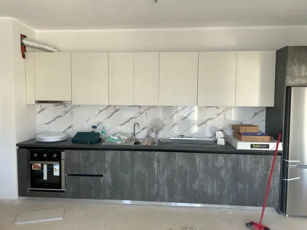 Jepet me Qera Apartament 1+1 ne 5 Maji ,pas Concordit,   500 €URO