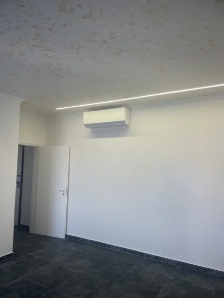 Tirane, jepet me qera apartament 2+1 Kati 5, 1.000 € 