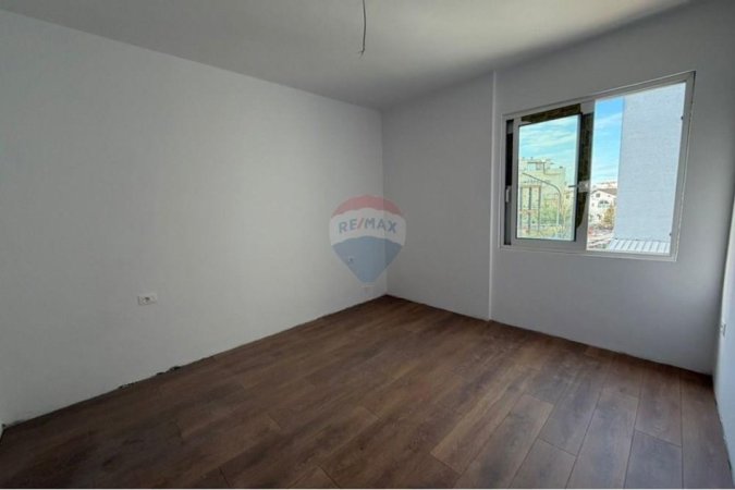 Tirane, shitet apartament 2+1+Ballkon Kati 1, 92 m² 130.000 € (Fresk)