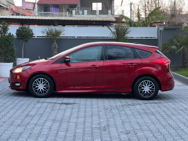 Fier, shes makine FORD FOCUS-2.0 BENZIN SE FLEX FUEL-AUTOMATIK LETRA TE PAGUARA-4900 EURO-069 44 00 305 Benzin, vishnje automatik Kondicioner 110.000 km 4.900 €