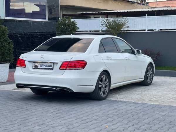 Fier, shes makine MERCEDES BENZ E220 DIESEL-AUTOMATIK-FULL OPTIONS XHAMA TE ZINJ-2 CELSA-11 EURO OSE NDERROHET-069 44 00 305 Nafte, e bardhë automatik Kondicioner 209.000 km 11.000 €