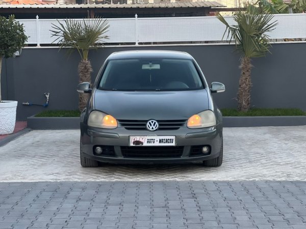Fier, shes makine VW GOLF 5-2.0 DIESEL TDI-MANUAL-LETRAT 12-2026 3200 EURO-NUK NDERROHET-069 44 00 305 Nafte, gri e erret manuale Kondicioner 302.000 km 3.200 €