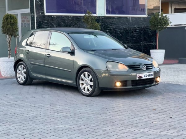 Fier, shes makine VW GOLF 5-2.0 DIESEL TDI-MANUAL-LETRAT 12-2026 3200 EURO-NUK NDERROHET-069 44 00 305 Nafte, gri e erret manuale Kondicioner 302.000 km 3.200 €