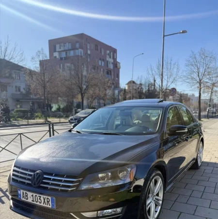 Tirane, jap me qera makine Te ndryshme Nafte, e bardhë automatik Kondicioner 150.000 km 30 €