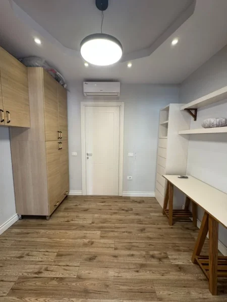 Tirane, shitet apartament 2+1+Aneks+Ballkon Kati 6, 117 m² 410.000 € 
