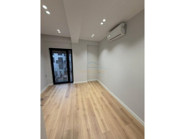 Tirane, jepet me qera apartament 2+1+Ballkon Kati 2, 92 m² 700 € (Rezidenca Kodra e Diellit 2)