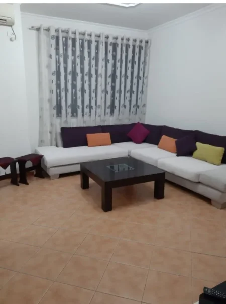 Tirane, jepet me qera apartament 2+1+Aneks+Ballkon Kati 5, 110 m² 650 € (Kompleksi Panorama)