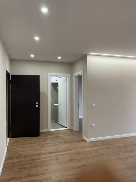 Mali Robit, Shitet Studio Apartament  Kati 0, 65.000 € (Rruga Skenderbeu)