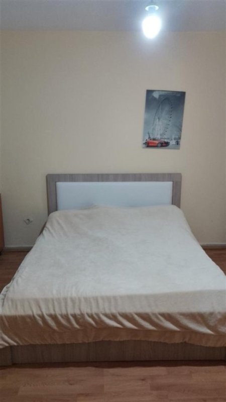 Tirane, jepet me qera apartament 2+1+Ballkon Kati 6, 100 m² 500 € (PALLATI ME SHIGJETA)