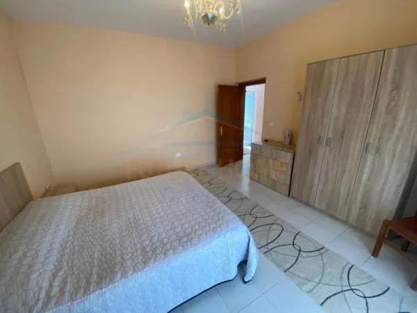 Tirane, jepet me qera apartament 2+1+Ballkon Kati 5, 100 m² 520 € (Ali Demi, Tiranë.)