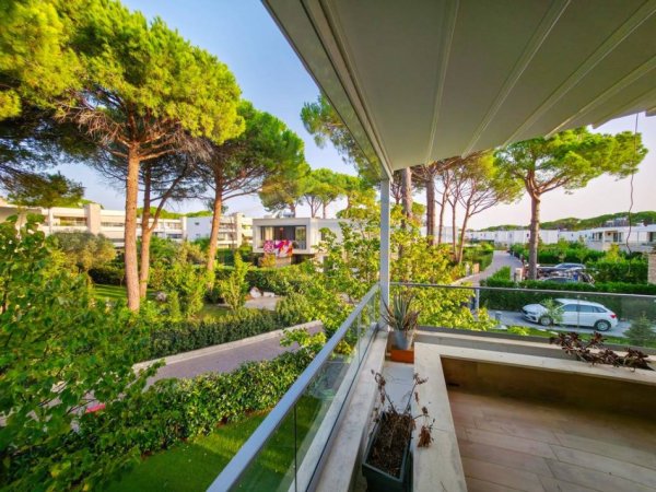 SHITET VILE 2SHE ME PISHINE , NE SAN PIETRO RESIDENCE, GJIRI I LALEZIT