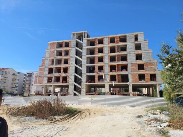 Golem, shitet apartament duplex 3+1+Ballkon Kati 1, 1 m²