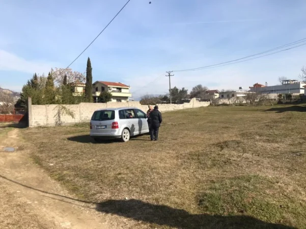 Tirane, shitet toke , 1.000 m² 67.000 € (ne Vore)