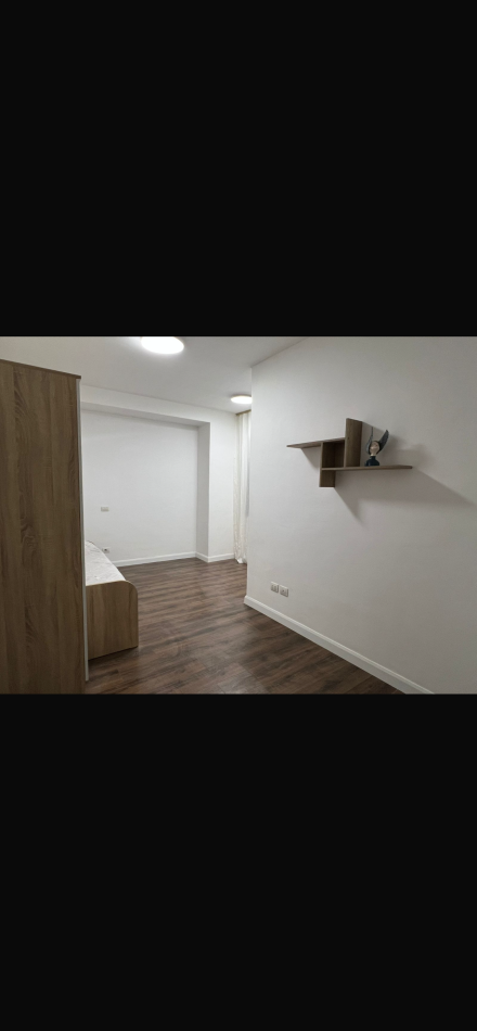 Tirane, jap me qera apartament 3+1+Ballkon Kati 4, 900 € (Rruga ibrahim kodra)