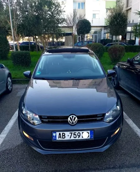 Fier, shitet makine Nafte, gri e erret manuale Klima 242.000 km 5.500 €