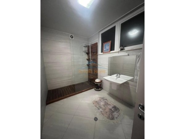 VILE ELITARE ME QERA PRANE TEG