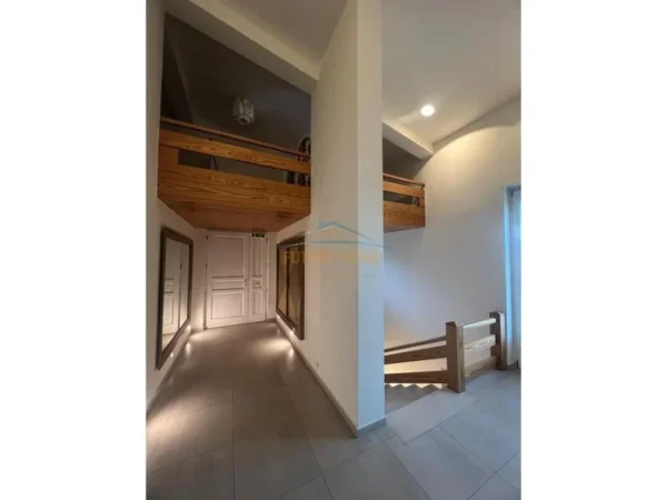 VILE ELITARE ME QERA PRANE TEG