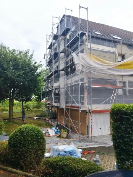 Tirane, njoftim IZOLIM TERMIK I JASHTËM – FASADA PROFESIONALE