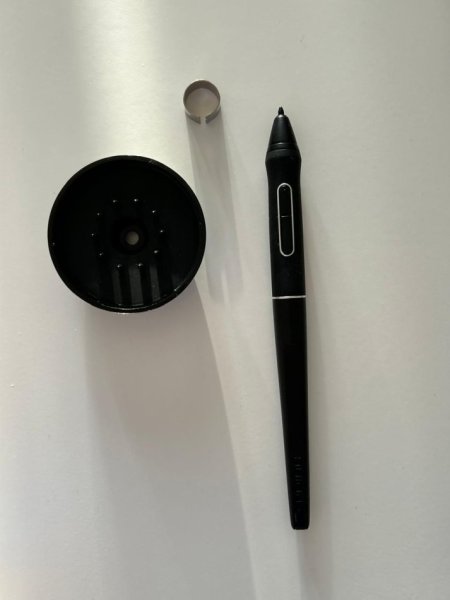 Tirane, shes Tablet HUION KAMVAS PRO 13