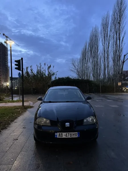 Tirane, shitet makine Seat Cordoba Nafte, e zeze manuale Kondicioner 2.200 €